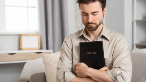 how to pray effectively as a beginner starting a simple daily Christian prayer life
