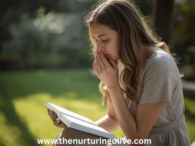 how to build a strong prayer life step by step with a daily Christian prayer routine